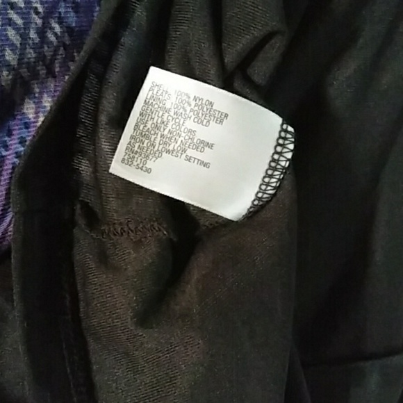 Worthington Tank Top Ruffled size L (made in Jordan) - Picture 6 of 6